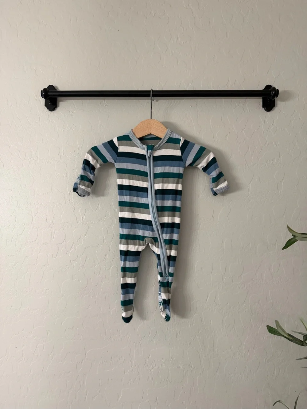 Kickee Pants Long-Sleeve Footed Stripe Pajamas